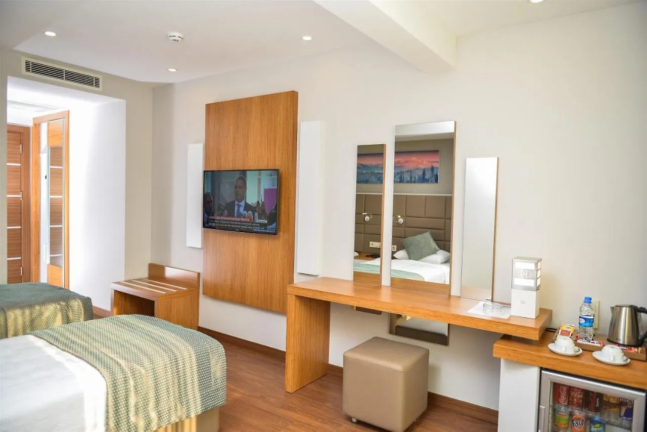Hakcan Hotel İzmir