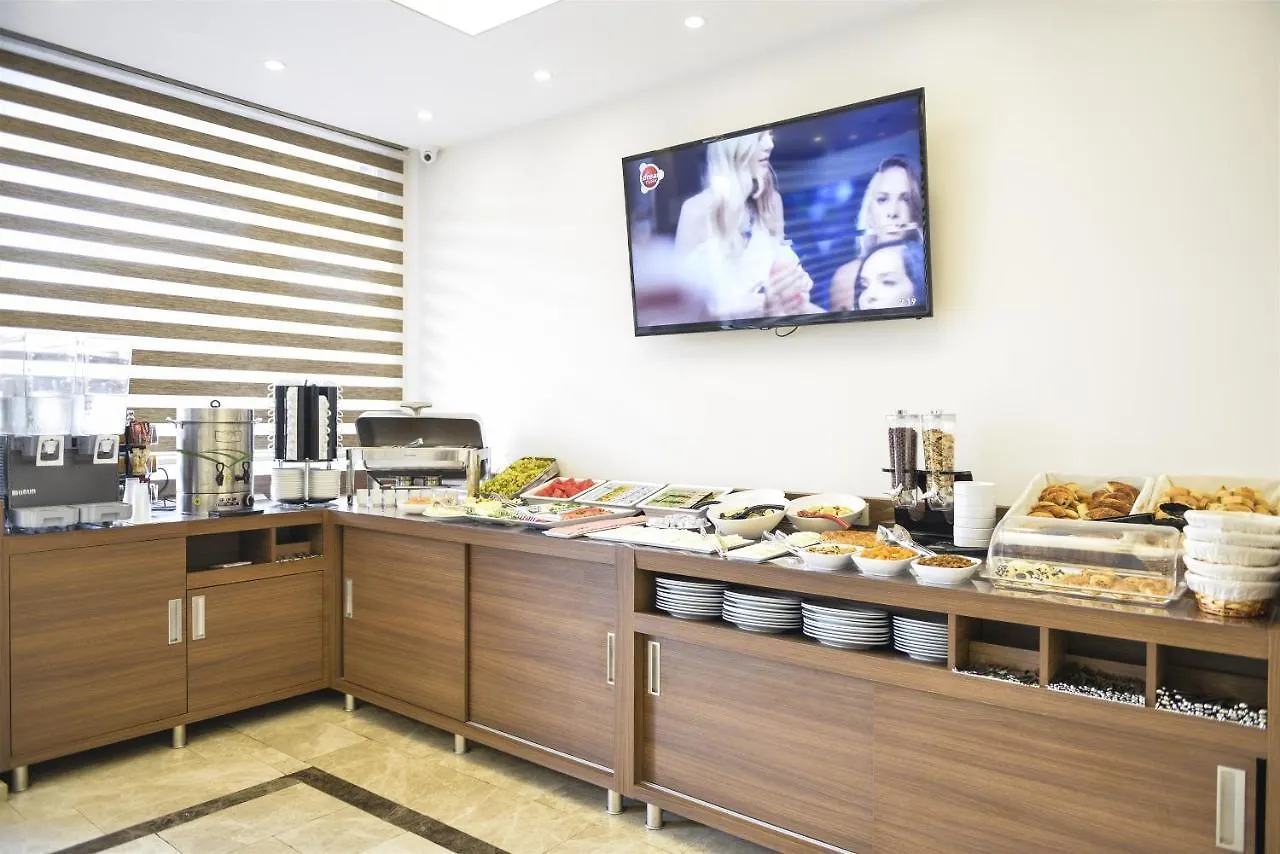 Hakcan Hotel İzmir