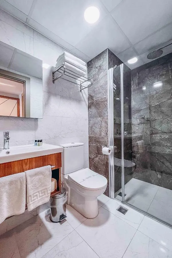 Hakcan Hotel 이즈미르